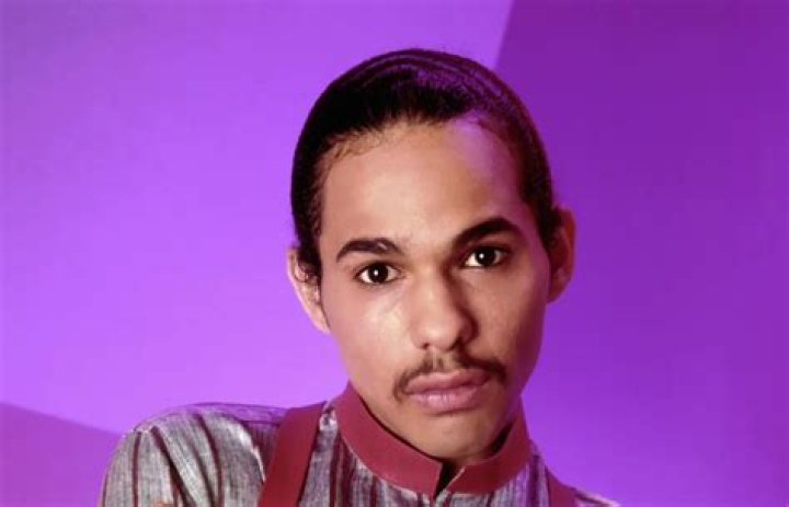 15 Facts About James Debarge Singer Songwriter And Producer [2023]