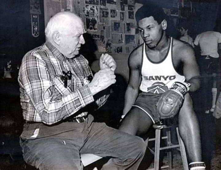 15 Pictures of Mike Tyson When He Was Young