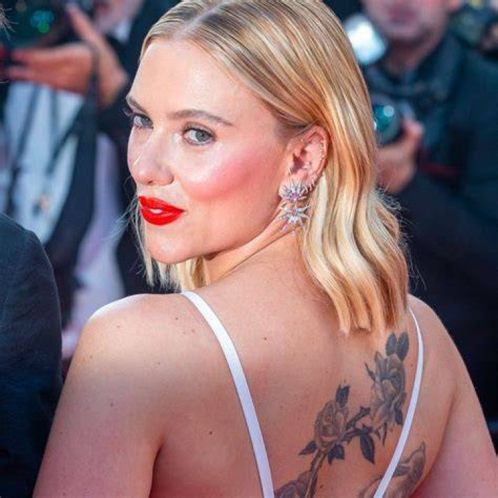 40 Best Celebrity Boobs in Hollywood Fake and Real Breasts