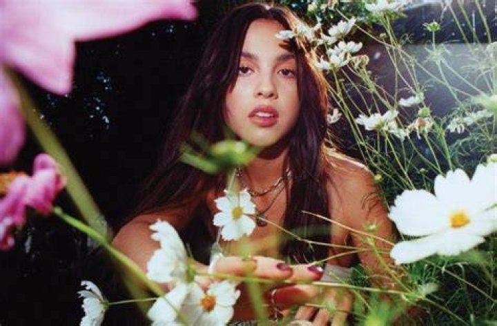 6 Fakta Olivia Rodrigo, Penyanyi Berdarah Asia yang Sukses dengan Lagu