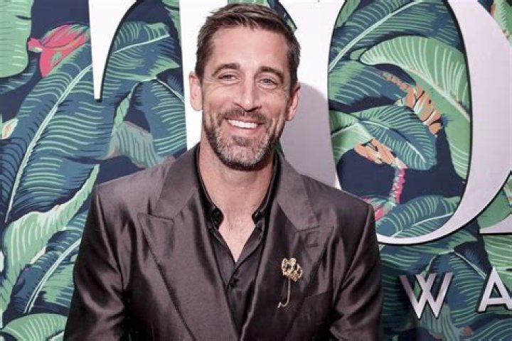 Aaron Rodgers Says Psychedelics Should Be Legal 'Radically LifeChanging'