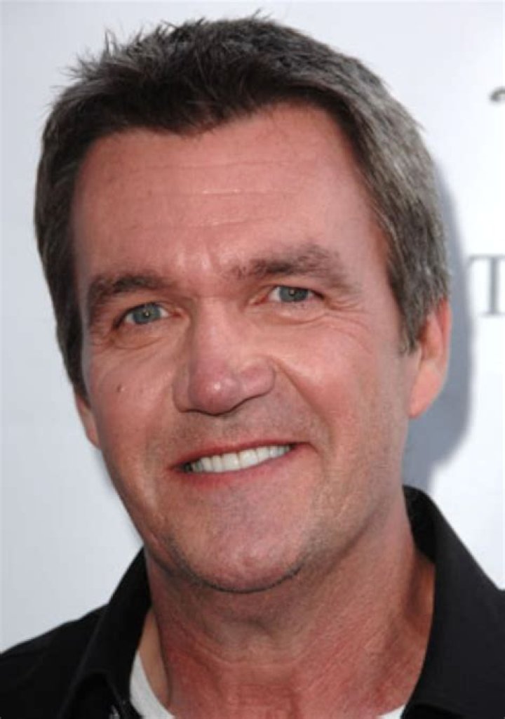 About Neil Flynn Wife, Net Worth, Married, Family, Salary, Spouse