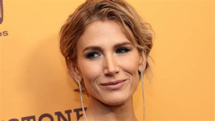 Actress Jennifer Landon American Profile