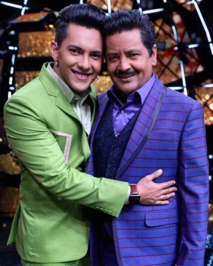 Aditya Narayan Bio, Age, Family, Girlfriend & Wife [2022]