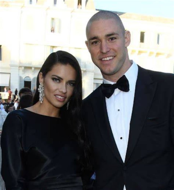 Adriana Lima Net Worth, Boyfriend, Age, Parents, Children, News, Height