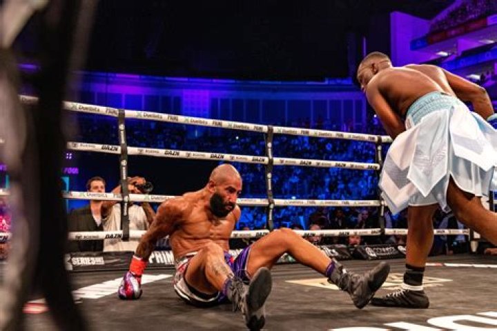 Ahead Of Boxing Match, Deji Olatunji Says He&rsquo;s Being Sued For Greg Paul