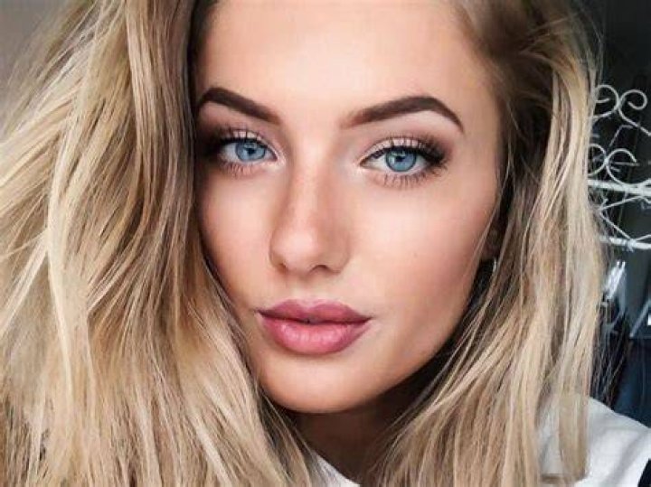 Alica Schmidt Bio, Age, Height Models Biography