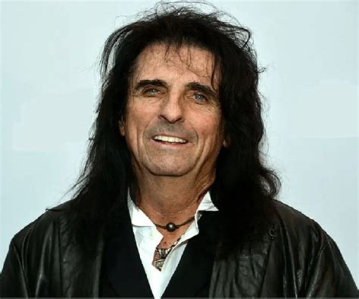 Alice Cooper Biography