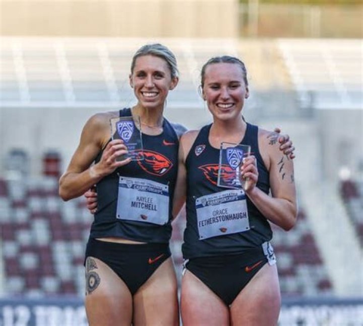 AllAmerican Kaylee Mitchell wins women's 6k at PLU Invite as Falcons