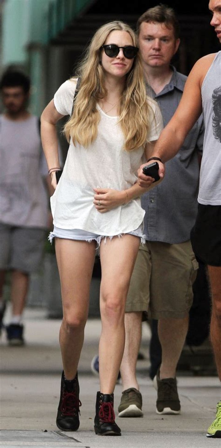 Amanda Seyfried Height and Weight Measurements height and weights