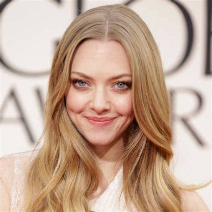 Amanda Seyfried Height Weight Body Measurements & Bio Celebrity Stats