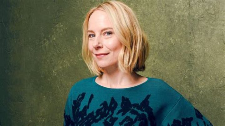 Amy Ryan entra para a série de comédia do Hulu 'Only Murders In The