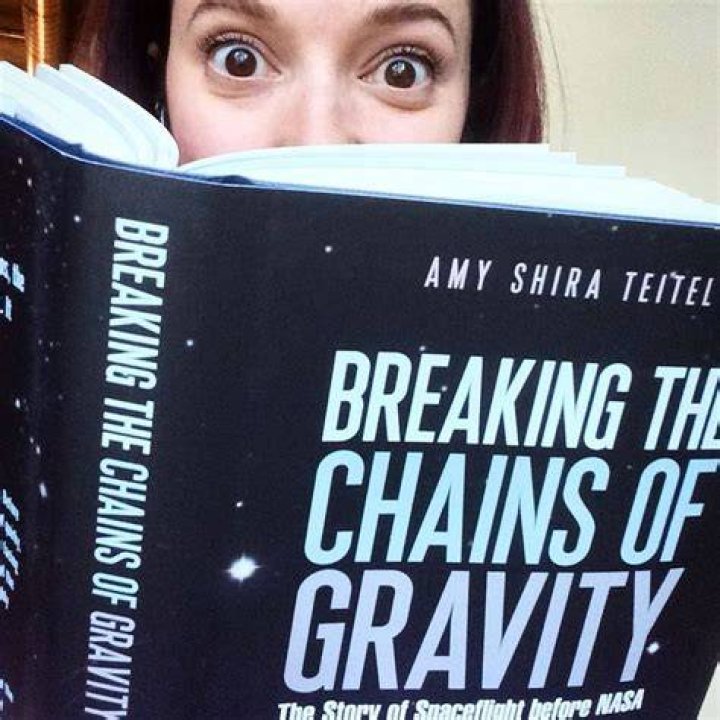 Amy Shira Teitel (Writer) Biography, Age, Parents, Family, Boyfriend