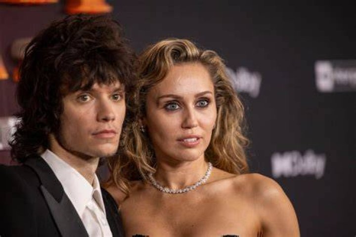 Anais Amore Age, Net Worth, Boyfriend, Bio, Wiki, 5 Best Photos