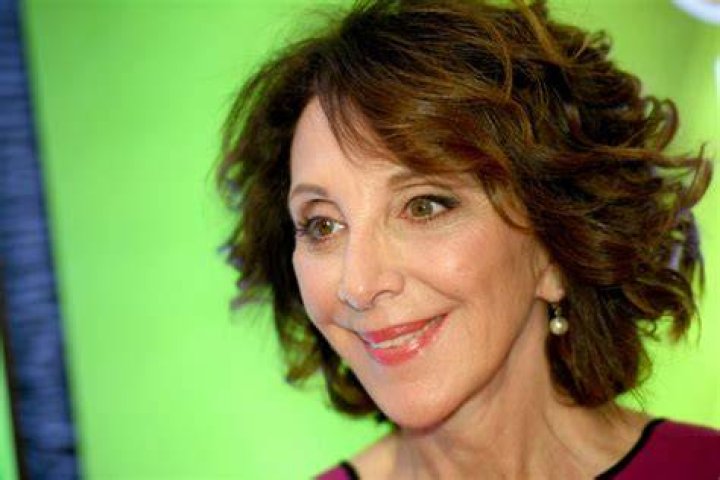 Andrea Martin Bio, Wiki, Age, Young, SCTV, Singer, Actress, Clothing
