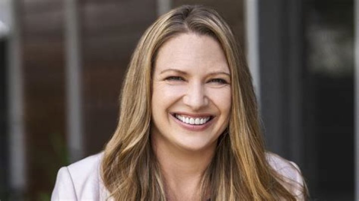 Anna Torv goes from Newsreader to postapocalyptic warrior in The Last