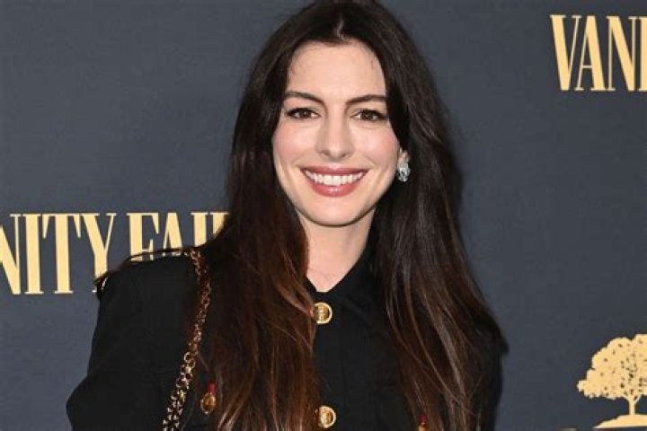 Anne & Michael Hathaway from Celebs With Gay Siblings E! News