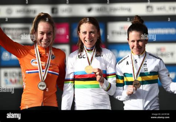 Annemiek Van Vleuten Partner Dutch Roar Their Return At The Amstel