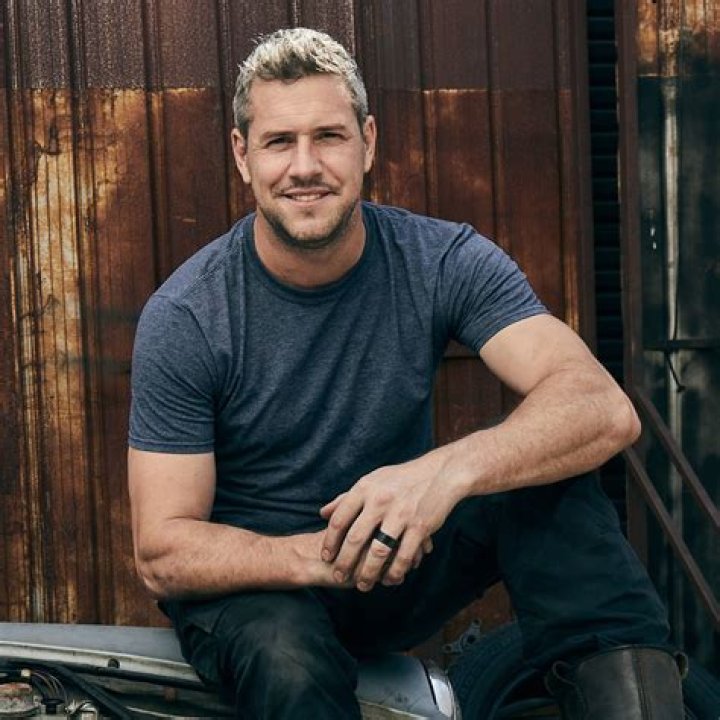 Ant Anstead Net Worth How much Ant Anstead's