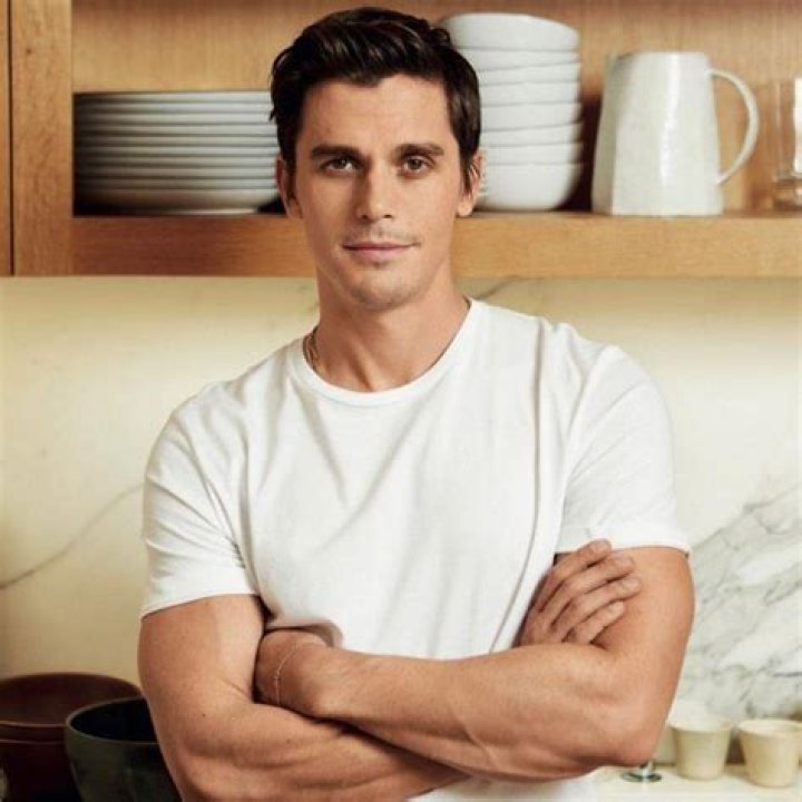 Antoni Porowski Biography, Age, Height, Girlfriend mrDustBin