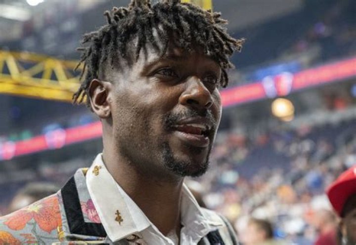 Antonio Brown's Girlfriend Chelsie Kyriss (Photos Pics) The Baller