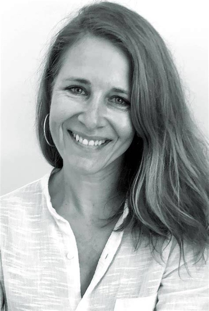 Araminta Scarfe therapist in London BACP