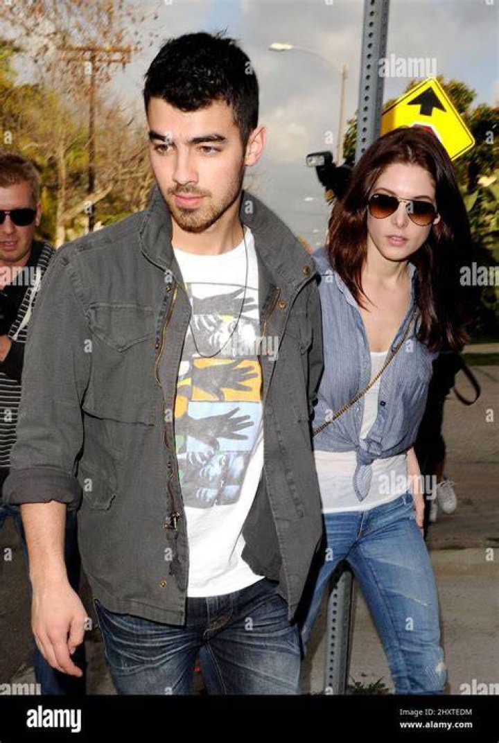 Ashley Greene & Joe Jonas California Couple Photo 2507080 Ashley