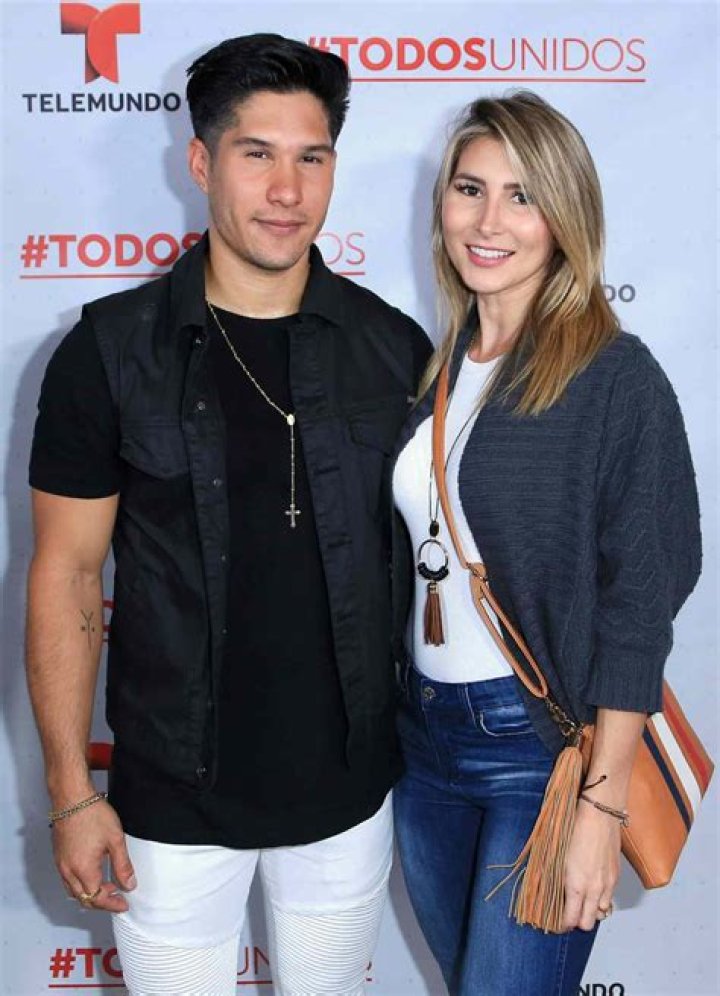 Así reaccionó Natasha Araos, la ex de Chyno Miranda tras ser criticada