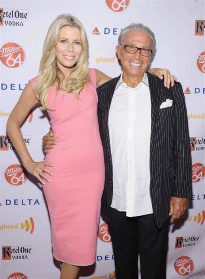 Aviva Drescher wiki, age, dad, net worth, birthday, book, divorce, leg