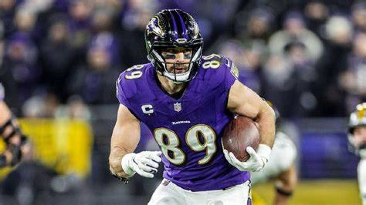 Baltimore Ravens NFL player Mark Andrews Thriving with diabetes