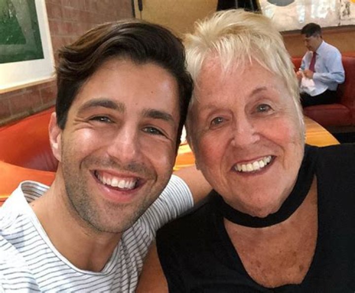 Barbara Peck (Mother of Josh Peck) Wiki, Biography, Age, Boyfriend