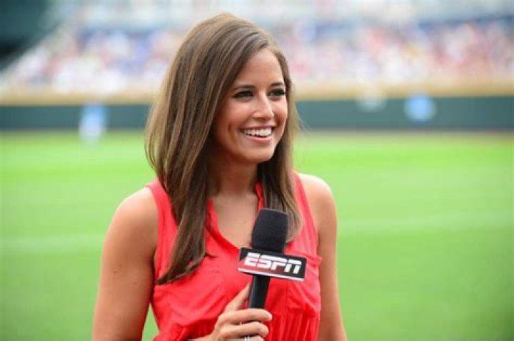 Baton Rouge native Kaylee Hartung now reporting for CNN News