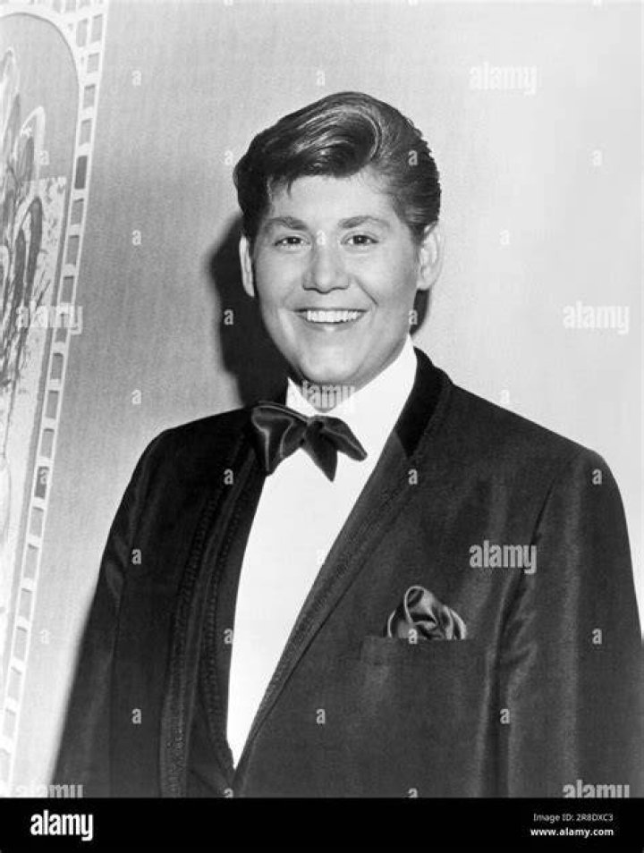 Before he was famous, Wayne Newton was a teen at North High in Phoenix