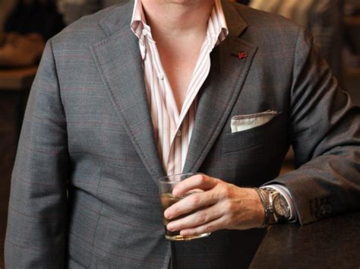 Behind the Crown Chris Knott on His Finely Tailored Peter Millar Brand