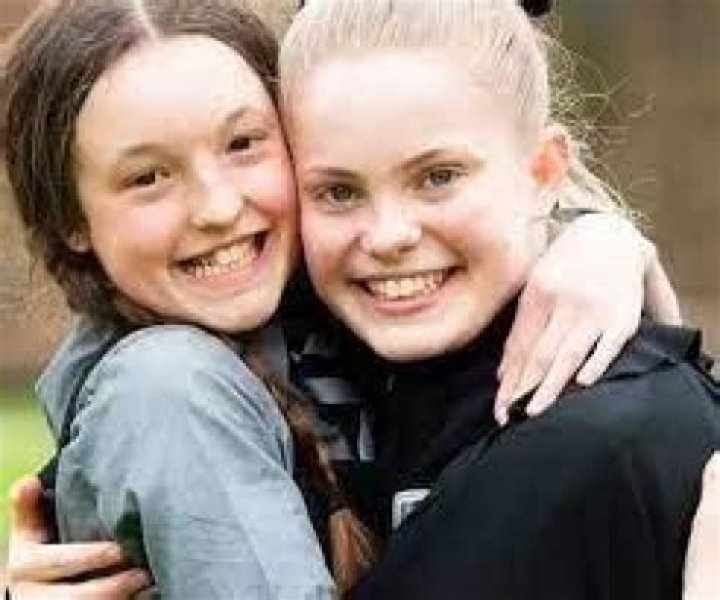 Bella Ramsey Sister Is She Related To Jenny Richardson