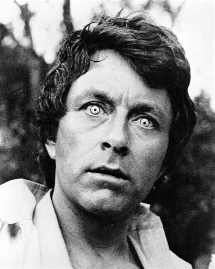 Bill Bixby turning into The Incredible Hulk with eyes changing 8x10