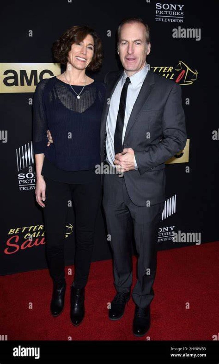Bob Odenkirk and wife Naomi at the 2016 Golden Globes red carpet