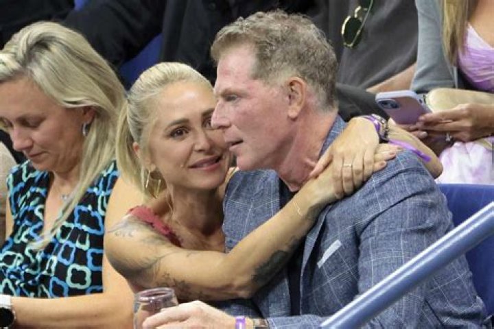 Bobby Flay Weight, Age, Husband, Biography, Family Facts World Celebrity