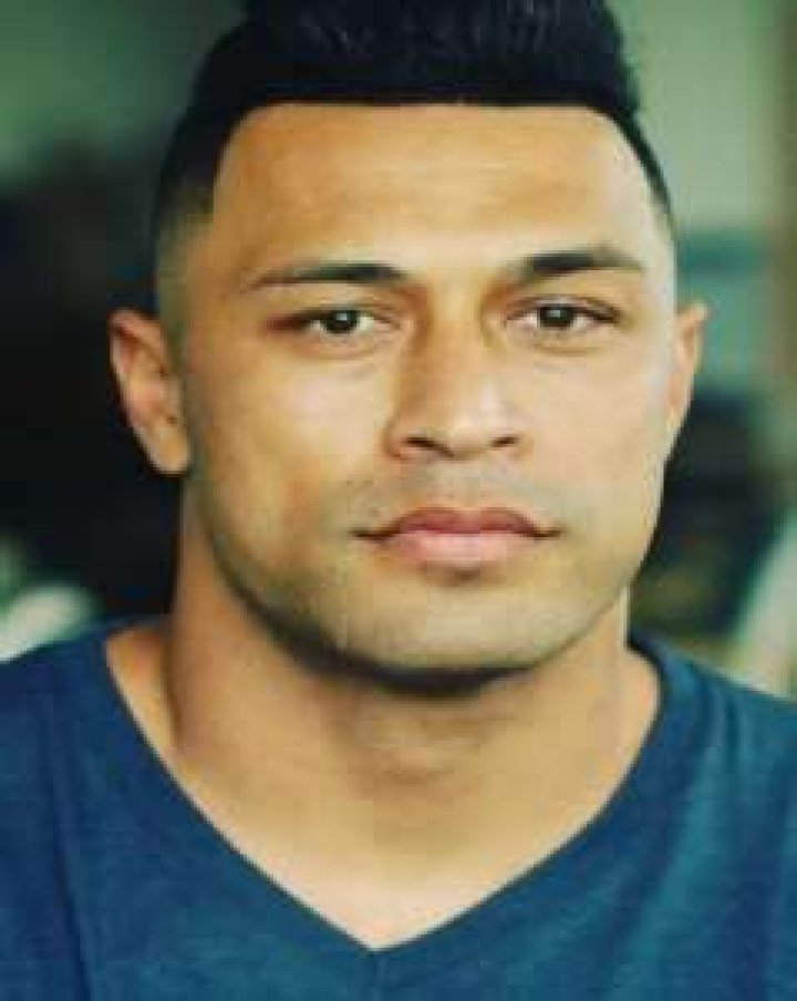 Brad Kalilimoku Birthday, Real Name, Age, Weight, Height, Family, Facts