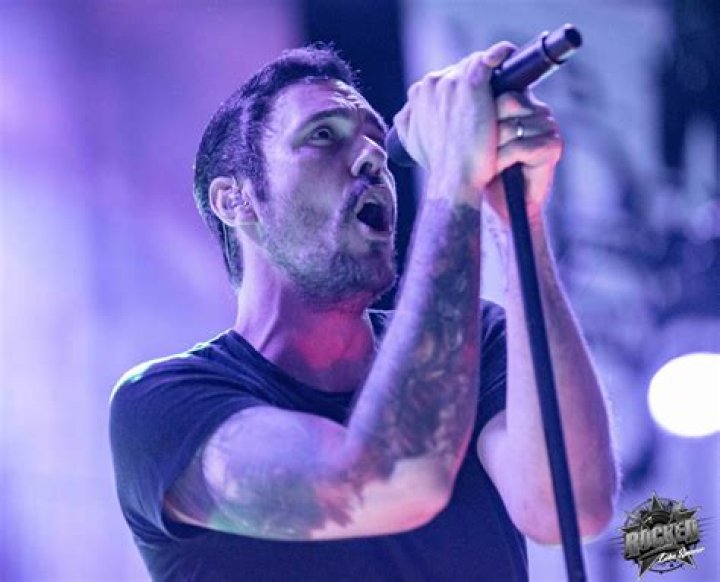 Breaking Benjamin Kick Off Headline Tour To Huge Audience Photos St