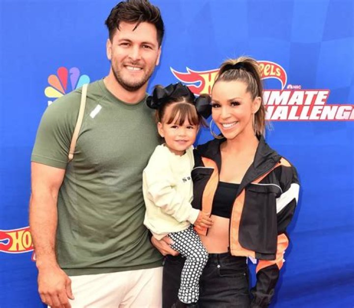 Brock Davies Age, Biography, Career, Relationship, All Facts