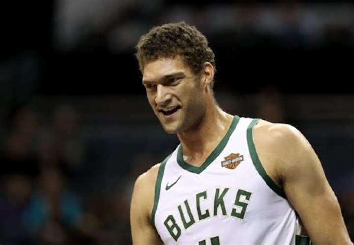 Brook Lopez Net Worth, Endorsements, Salary, Personal Life and More
