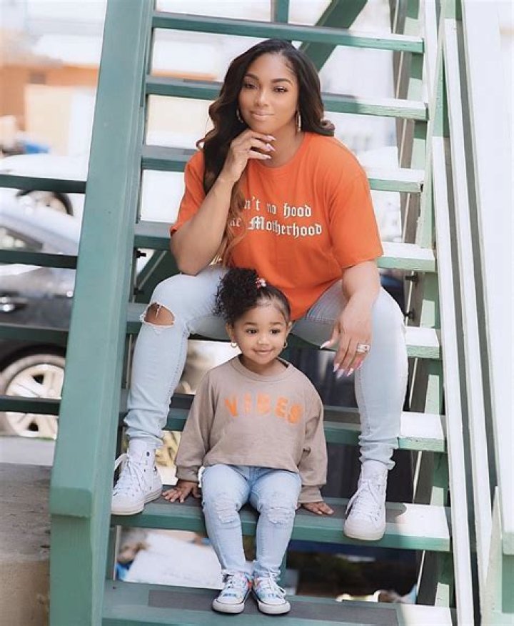 Brooke Valentine and Daughter Ch&iacute; Summer Match Each Other&rsquo;s Fly in