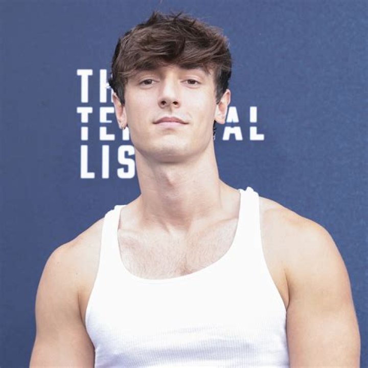 Bryce Hall Only Fans Who Is Bryce Hall Dating In 2021? Dynamics Of