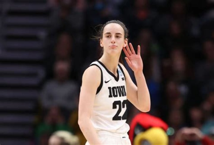 Caitlin Clark Sets NCAA Tournament Record With 41Point TripleDouble