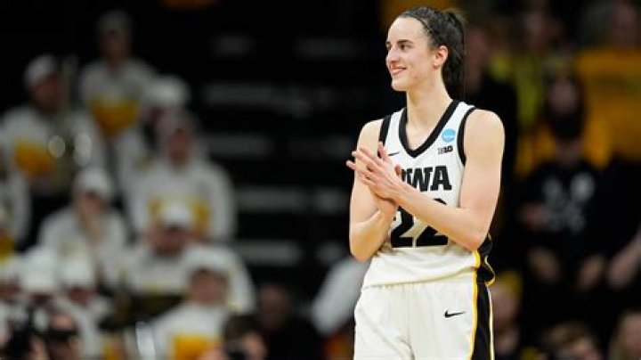 Caitlin Clark wins Collegiate Women&rsquo;s Athlete of the Year