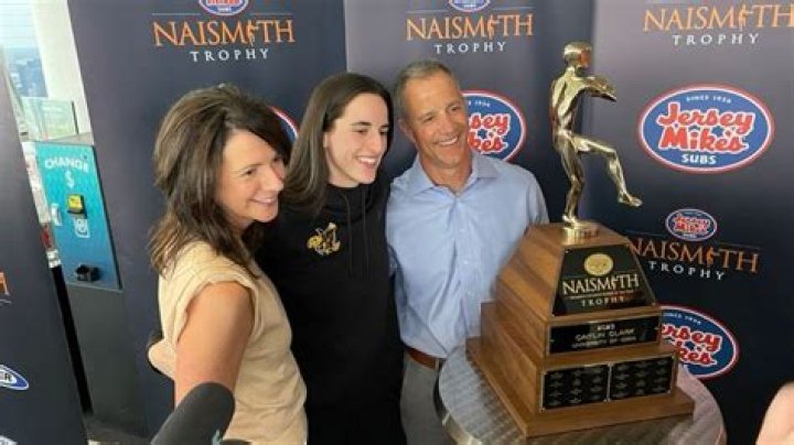 Caitlin Clark wins Naismith National Player of the Year