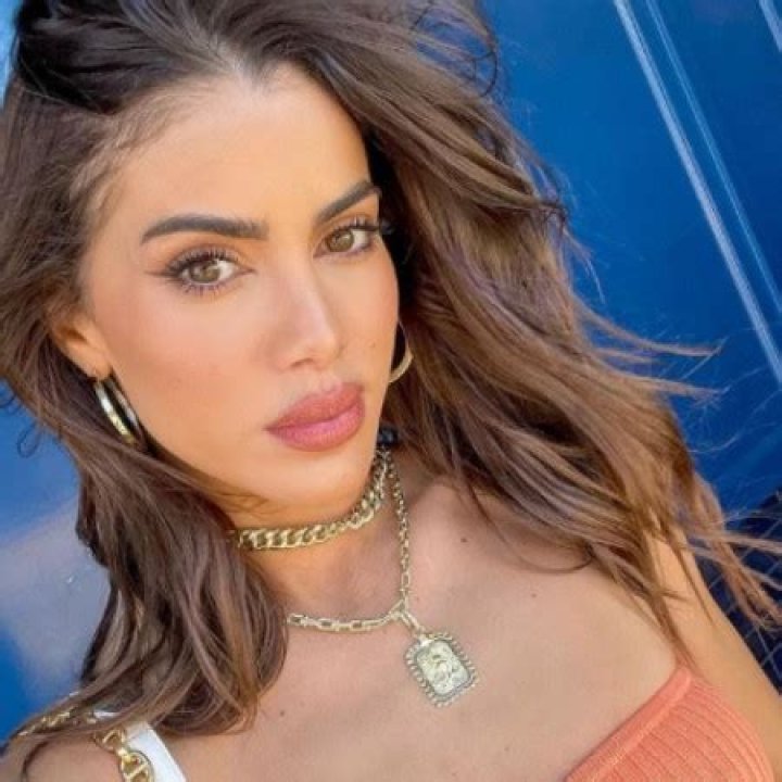 Camila Coelho Wikipedia, Age, Wife, Husband, Diet, Net Worth, Collection
