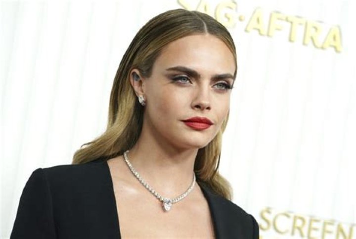 Cara Delevingne measurements, hair, eyes color. We know it all!
