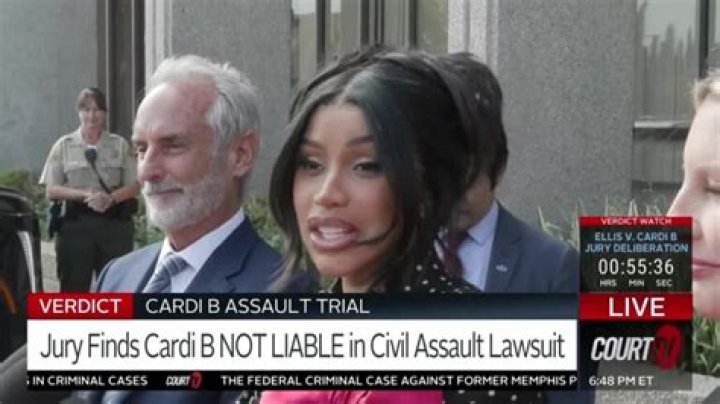 Cardi B viszketni kezd att&oacute;l, hogy &uacute;jabban m&aacute;s celebek azt hangoztatj&aacute;k
